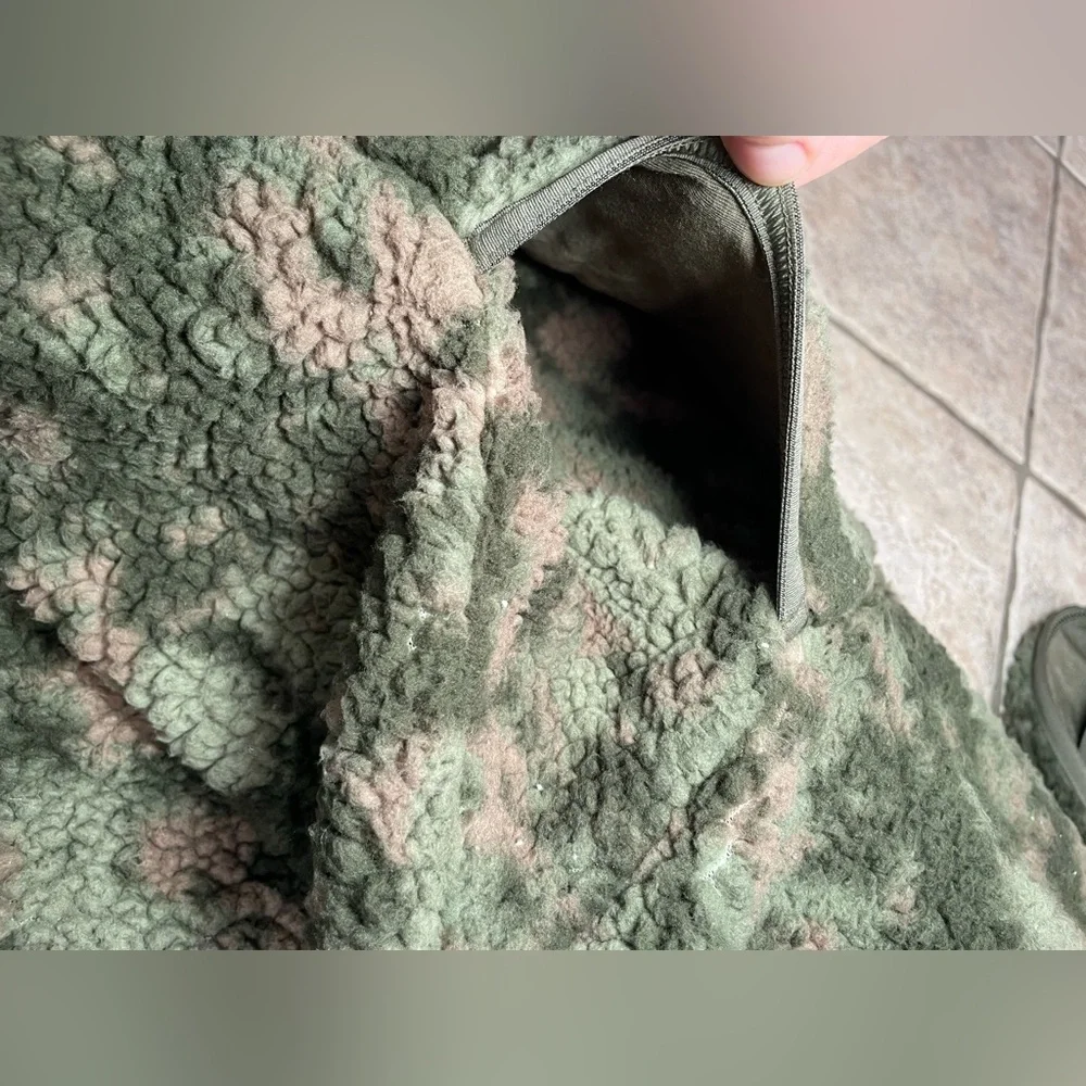 Prana Polar Escape 1/2-zip pull over - women’s small - Picture 8 of 11